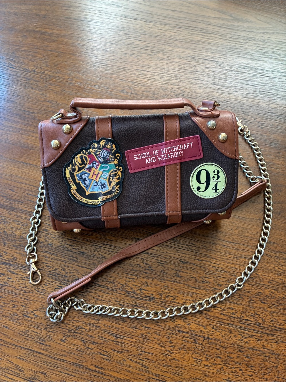 Harry Potter Hogwarts 9 3/4 Crossbody Bag School of Witchcraft and Wizardry